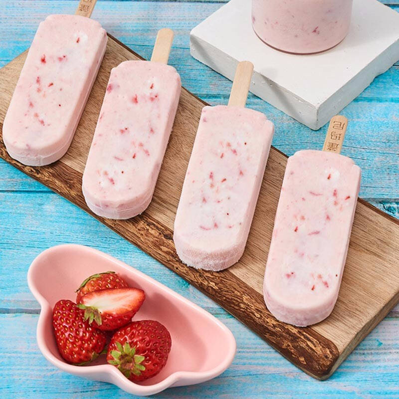蓬玛尼泰国榴莲酸奶草莓冰淇淋图片
