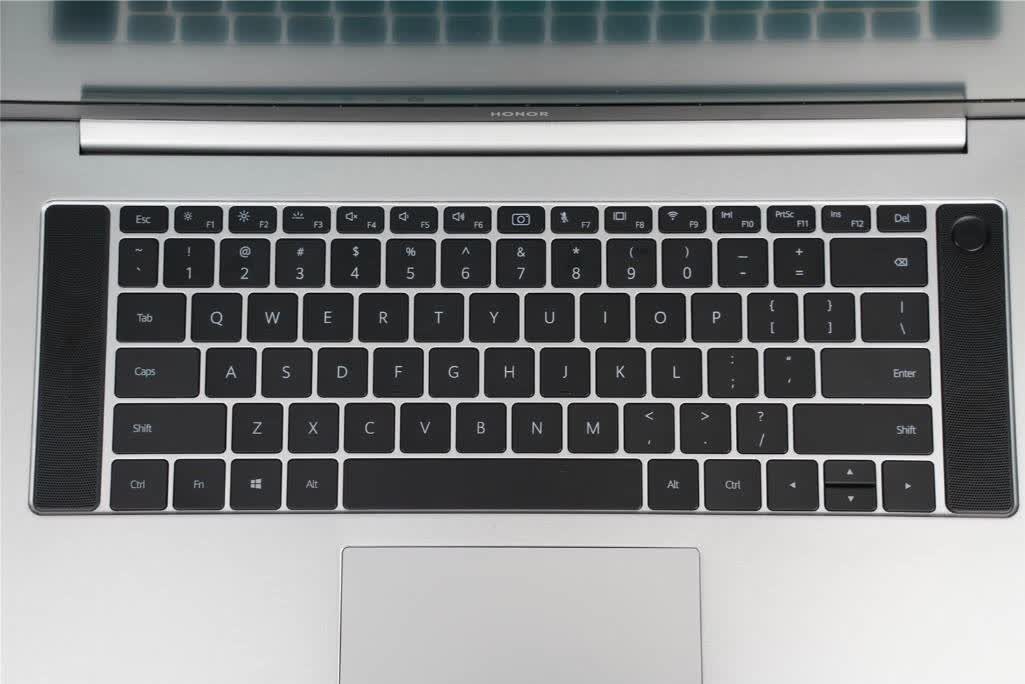 笔记本电脑新款_苹果电脑笔记本最新款图片_苹果新款笔记本型号