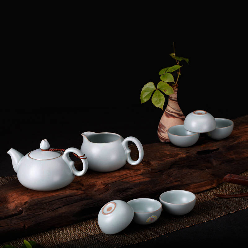 东道 祈福茶壶半组图片
