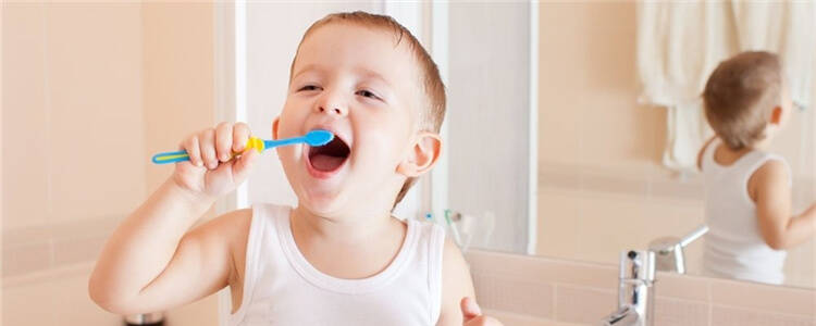 儿童牙膏，让宝宝爱上刷牙