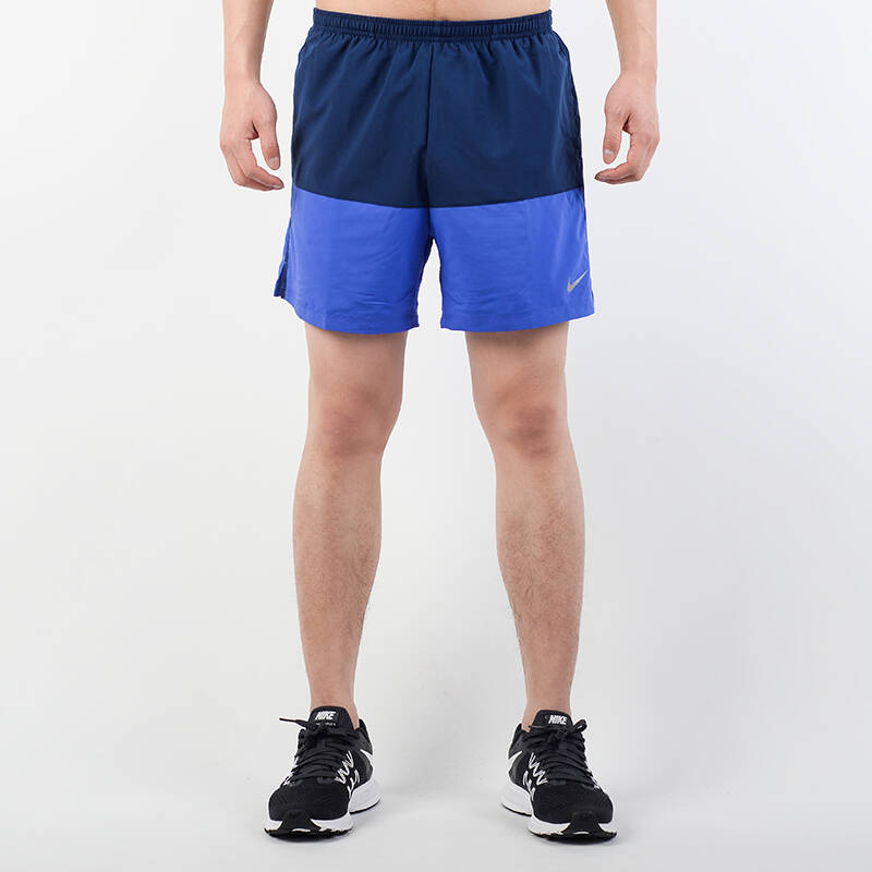 Nike速干透气运动休闲梭织短裤图片