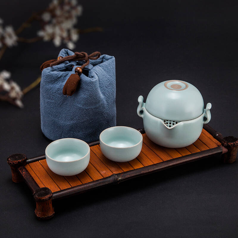 备好陶瓷茶具，同亲友品茶赏春晚图片2