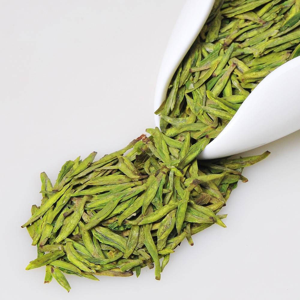 绿茶，是我国六大茶类中，产量和成交量最大的种类。因