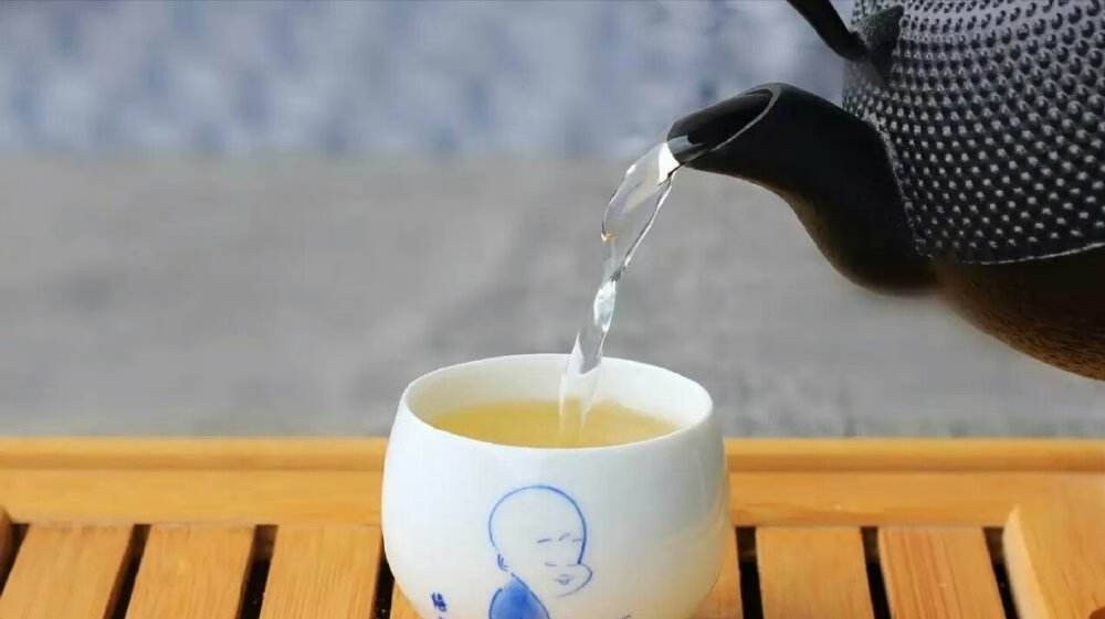 茶叶小贴士，看茶汤鉴别茶品质轻