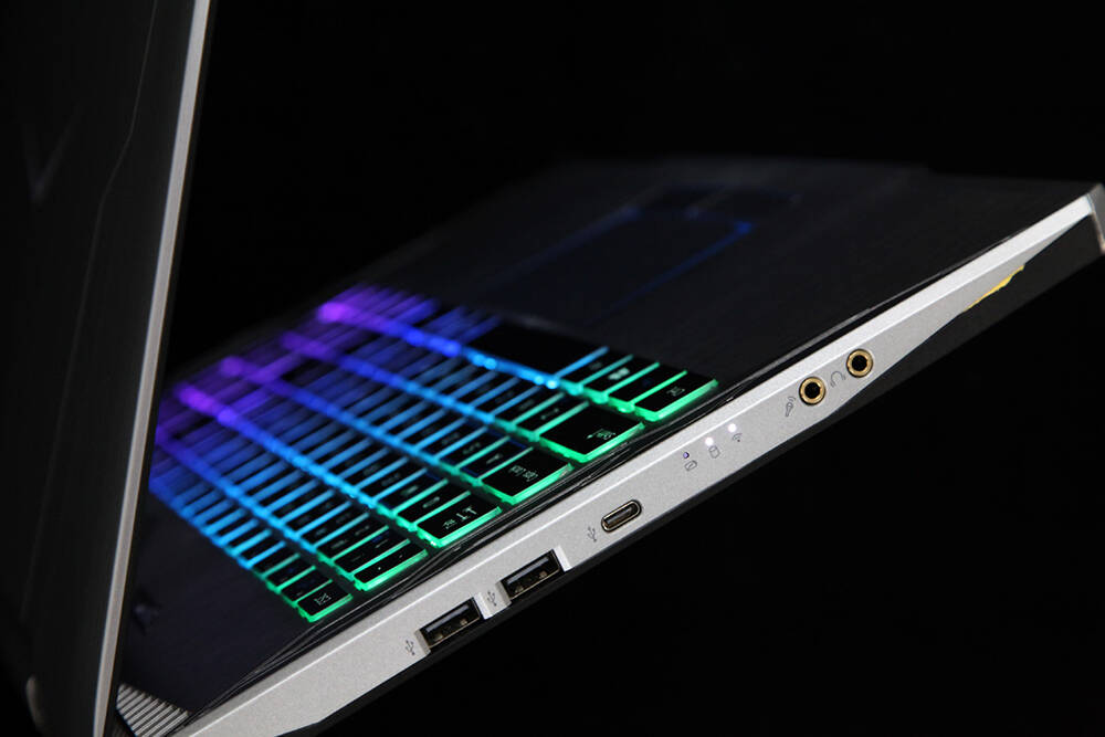 笔记本电脑没有进风口_机箱下置吸风口进灰_中央空调进回风口