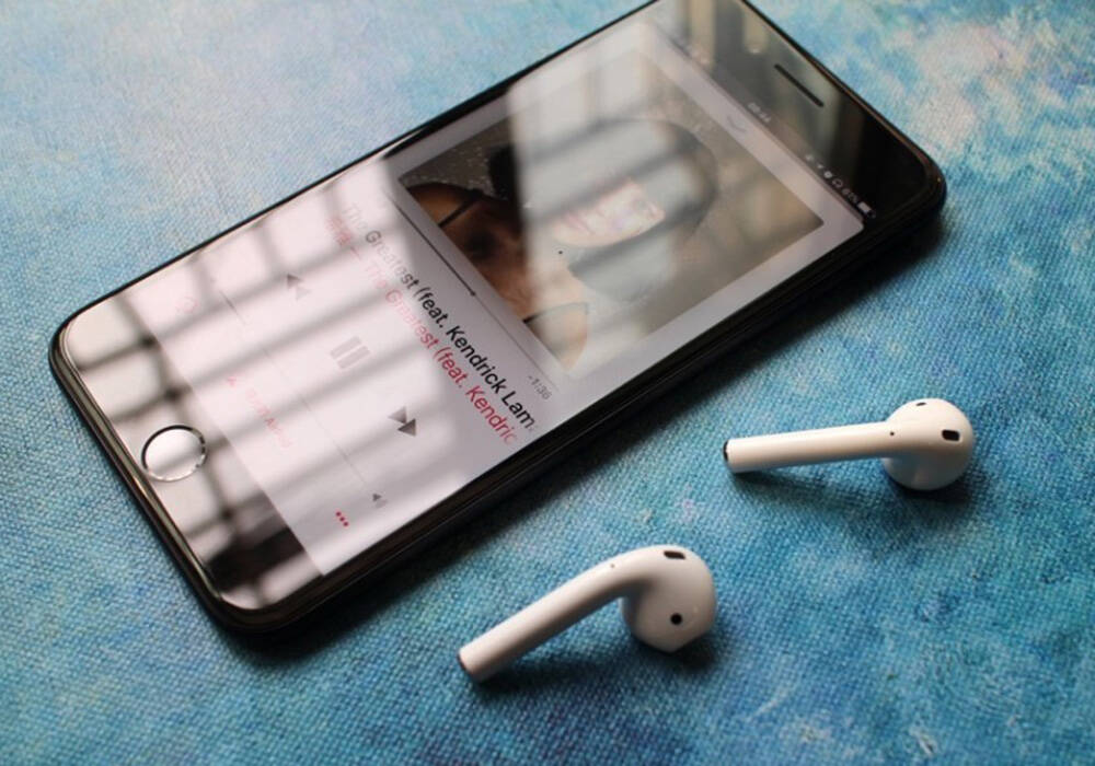 不要再用那些爆款审美手机了