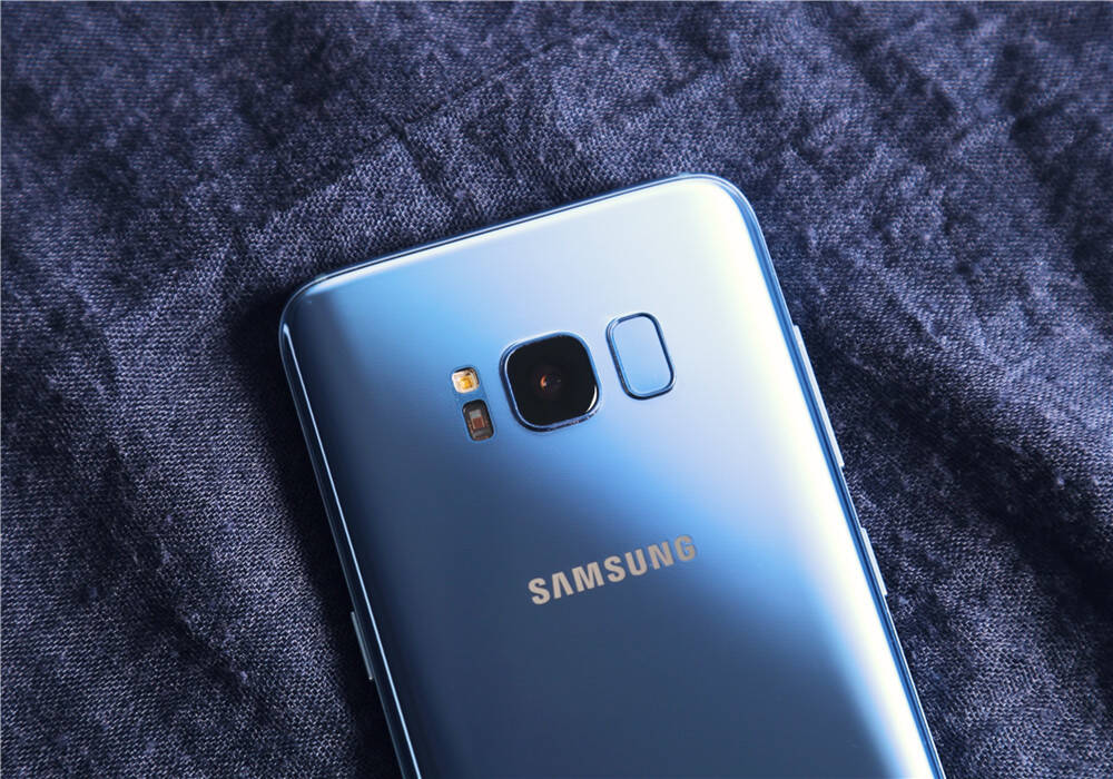 三星s7小米8拍照对比_小米6对比三星s8视频_小米6对比三星s8视频