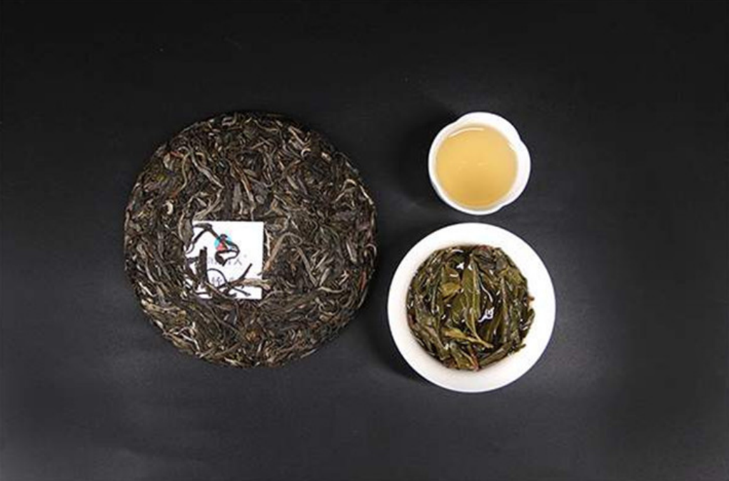 會影響茶葉口感的因素主要是茶葉的衝泡及存儲1.投茶