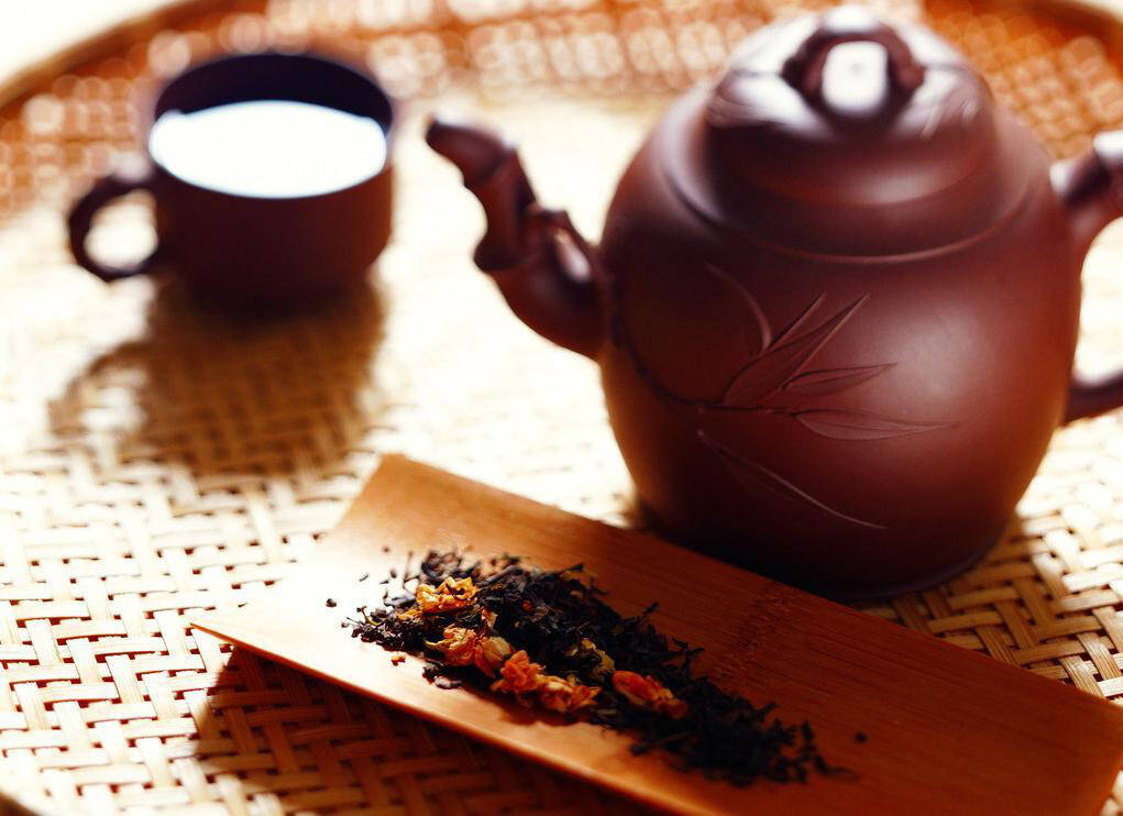 为什么喝茶久了，反而喜欢一个人
