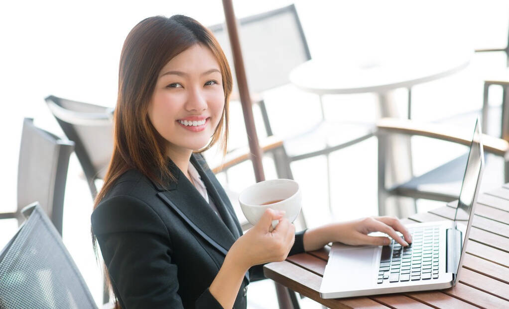 绿茶是很多人都爱喝的，因为它的味道非常鲜嫩醇香，和