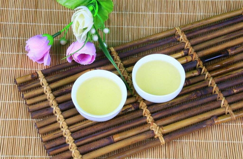 喝茶时，为何第一泡，是倒掉的？