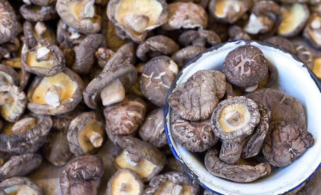 红遍国内的东南亚肉骨茶,这样烹