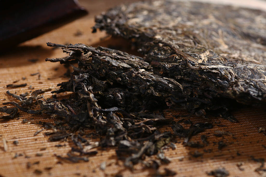 如何感受普洱茶的生津、香气、喉