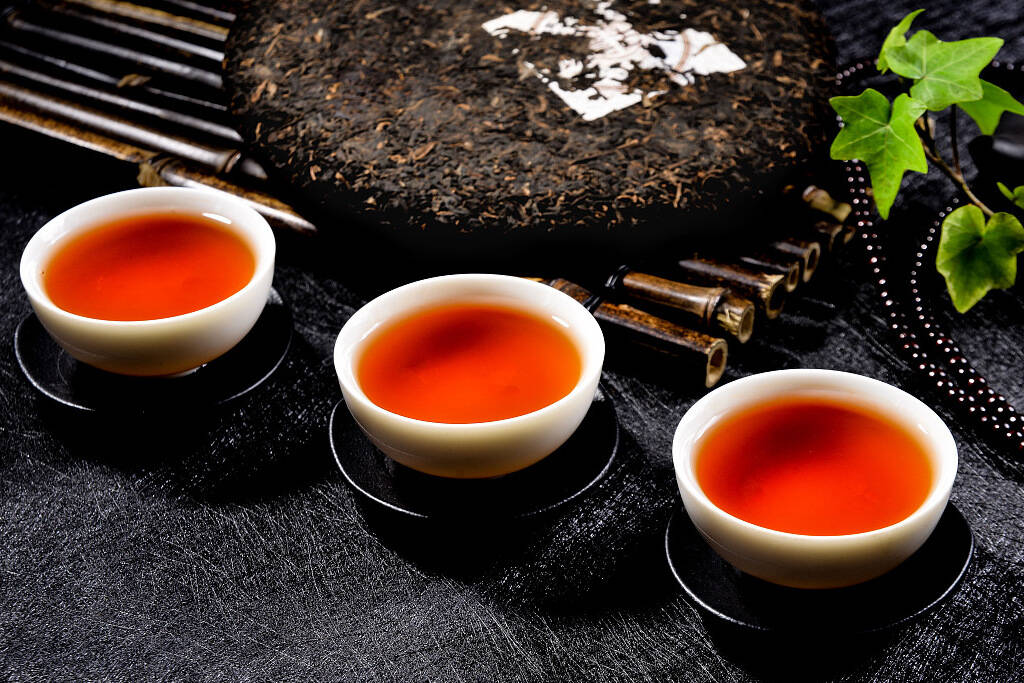 如何去挑选一饼好的普洱熟茶？