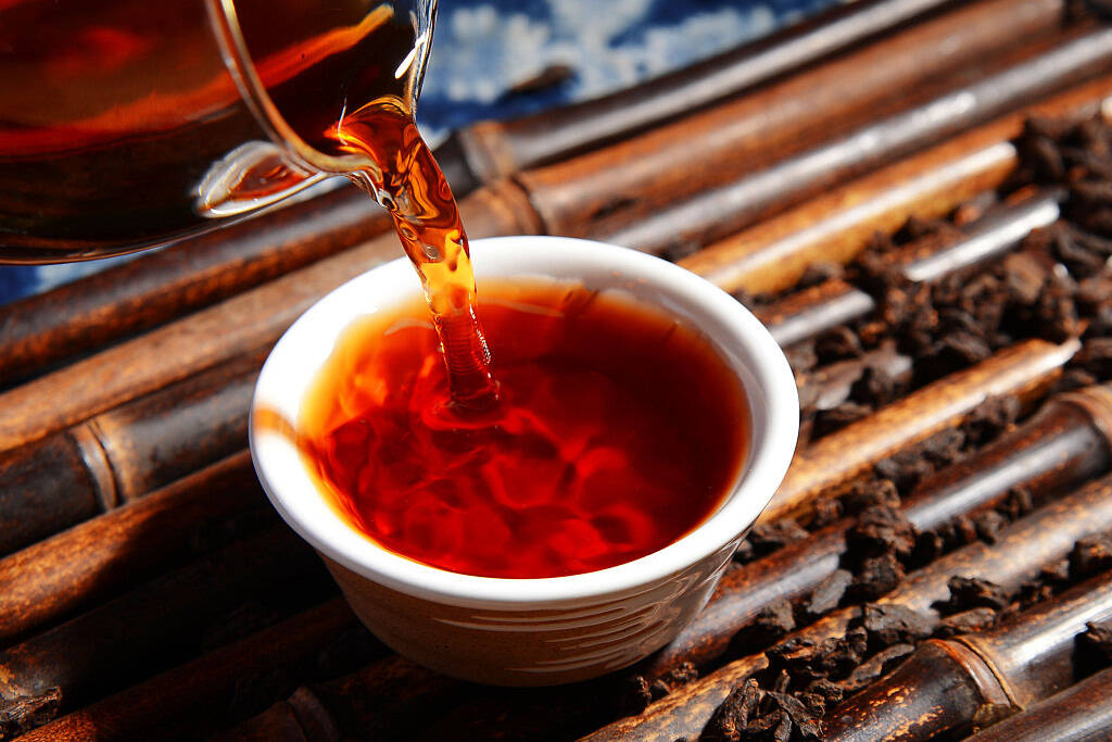 普洱熟茶，陈化空间低，但是仓储