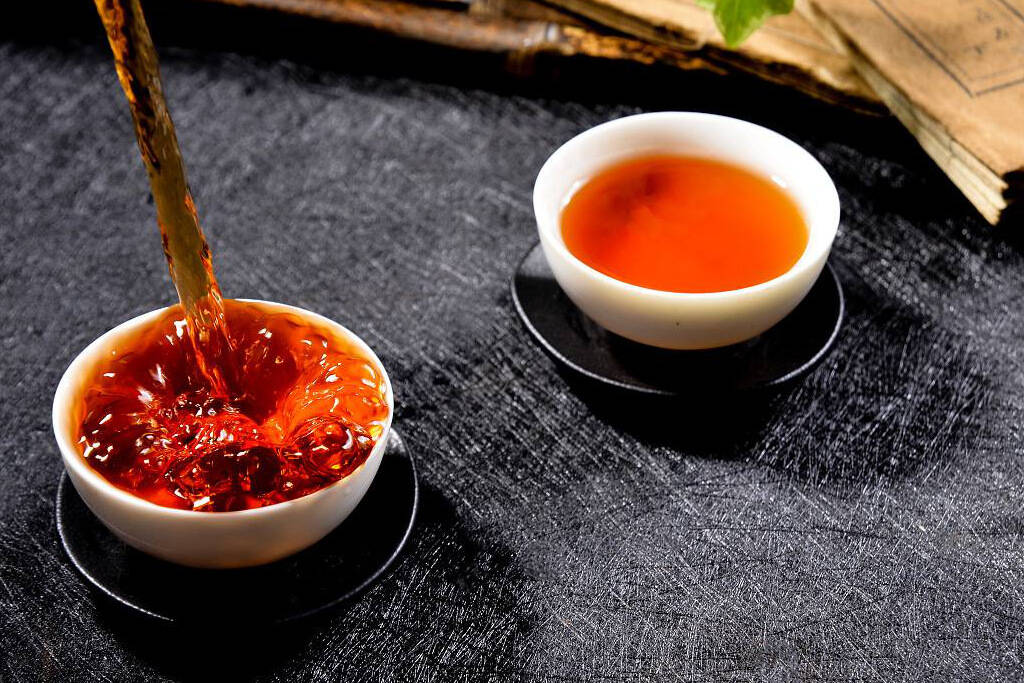 鉴别干仓、湿仓普洱茶,四大要点