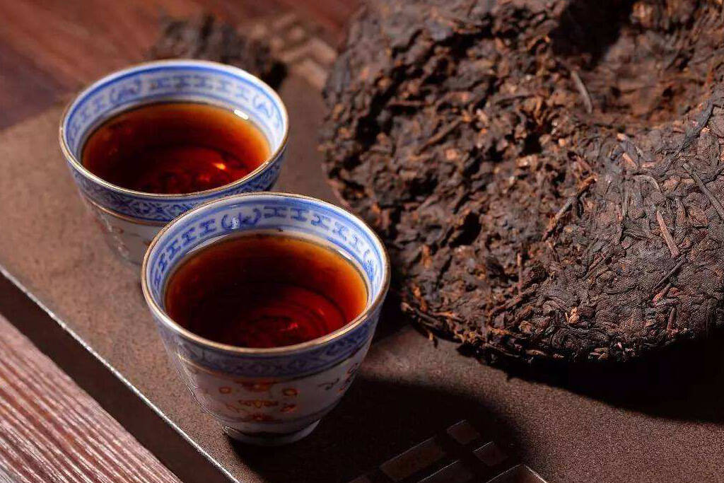 什么是普洱茶汤的层次度与粘稠度