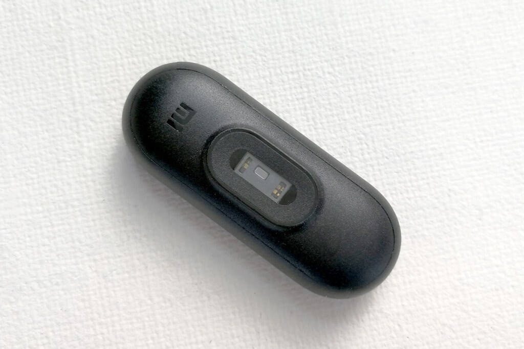 小米手环充电时灯亮吗_小米手环2后面的灯_小米手环充电为什么第三个灯一直闪