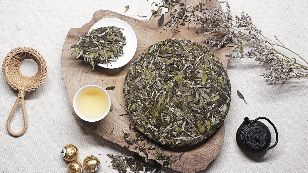 一年茶、三年药、七年宝的白茶存