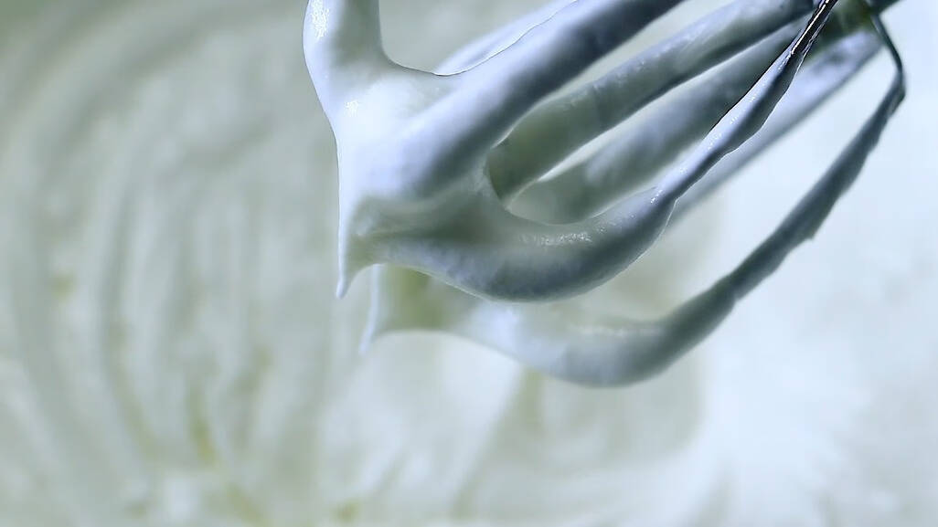 抹茶榴莲千层蛋糕要说蛋糕，千层应该是最适合新手学习