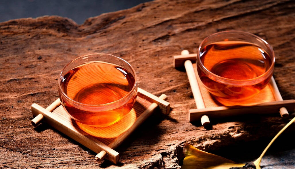 叶大叶厚就一定是古树茶吗？教你