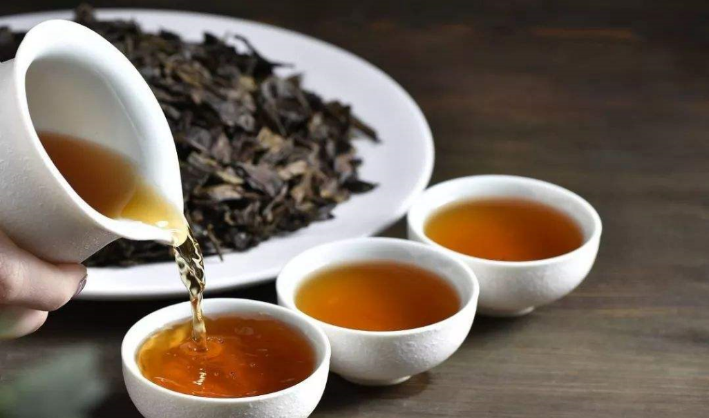 荷叶与黑茶的碰撞， 荷香金茯茶