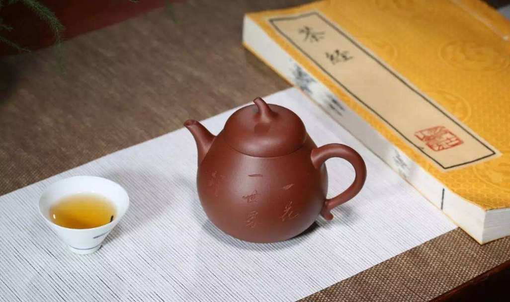 送礼，讲究礼轻情意重，送茶其实
