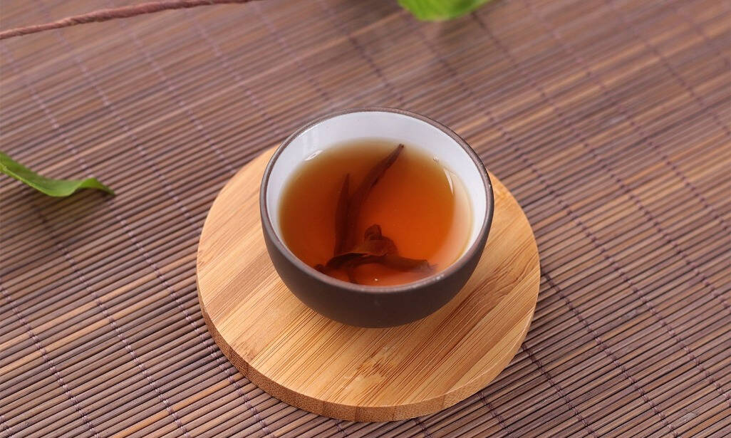 健康喝茶三部曲，宜早宜少宜淡，