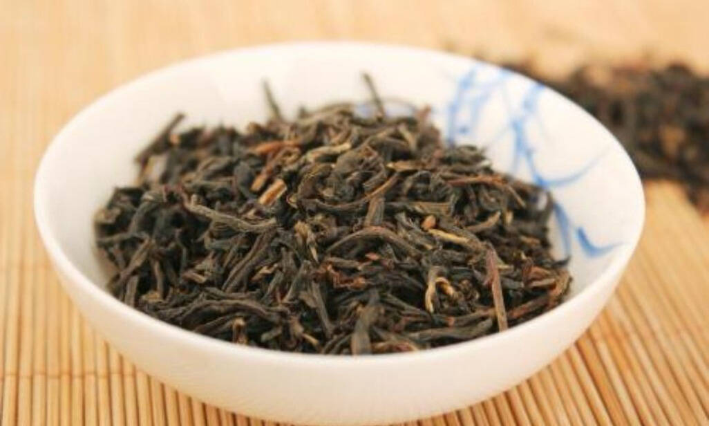 喝茶不仅是体会茶香醇，也是人们