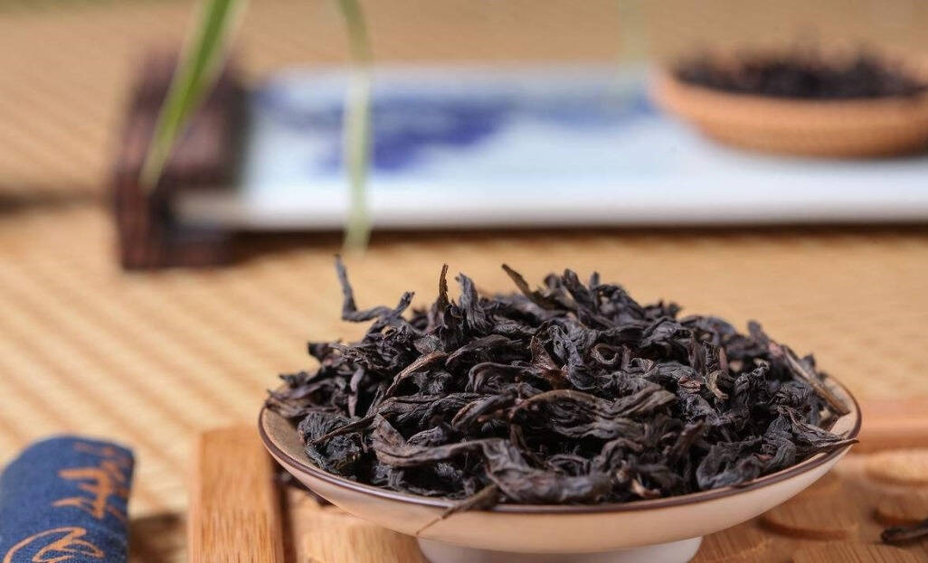 新茶与陈茶哪个更好喝？陈茶和新