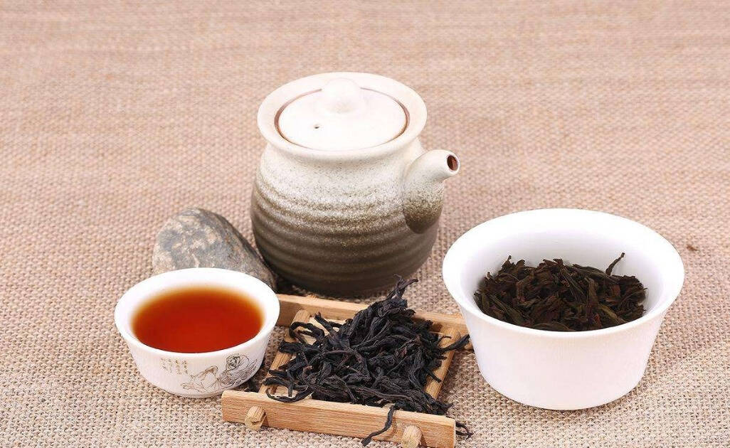 武夷岩茶大红袍是拼配的好还是单