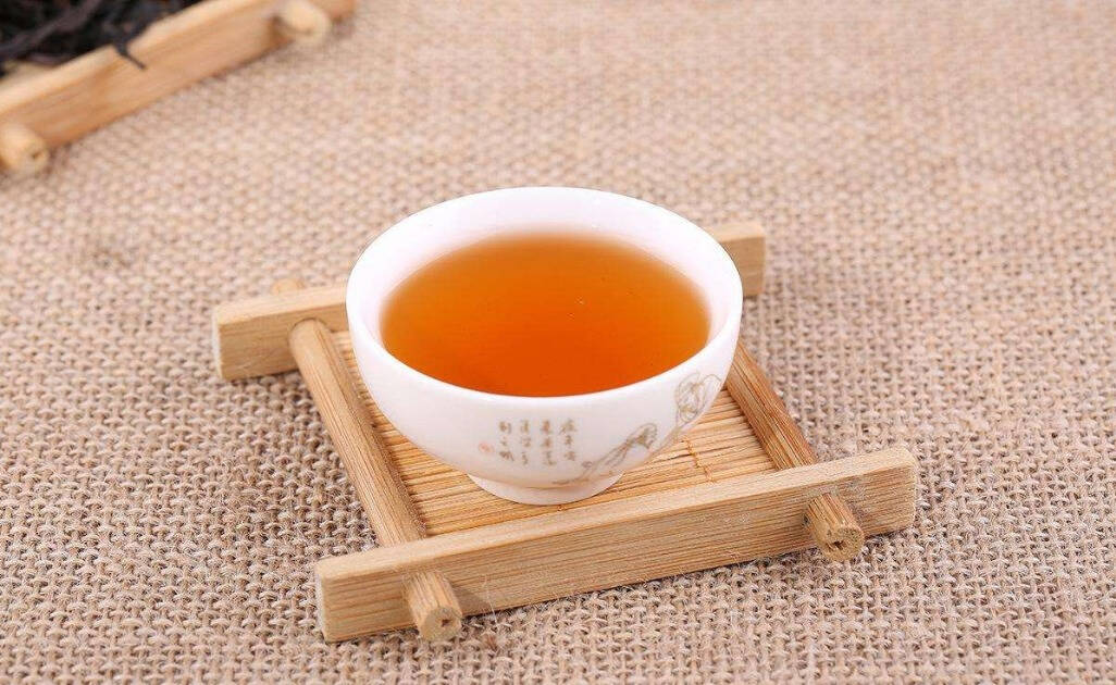 为何你喝到的武夷岩茶，很少是刚