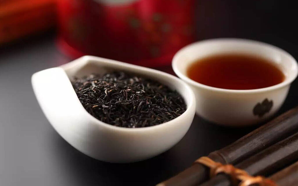 红茶性温味甘，哪些人更适合喝红