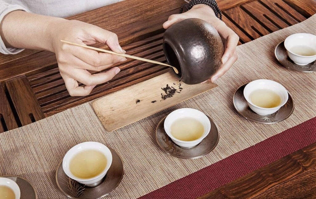 喝茶养生，杯子里小情趣也有人生