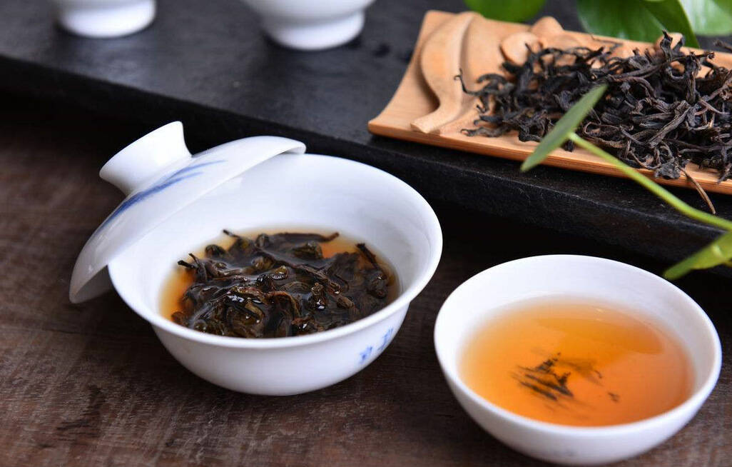 老白茶可泡饮,也可煮饮,老茶客
