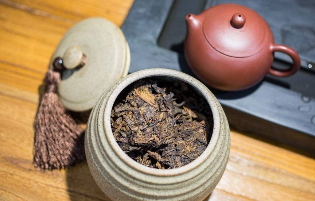 为什么普洱茶要比其它茶叶耐泡点