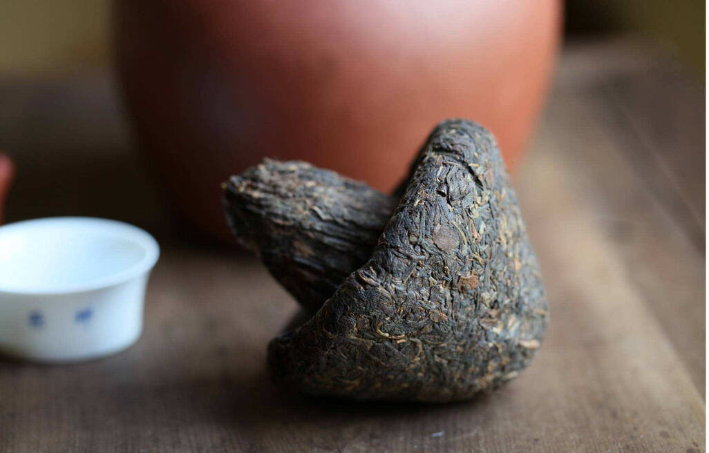 普洱茶分生普熟普，还分新茶老茶