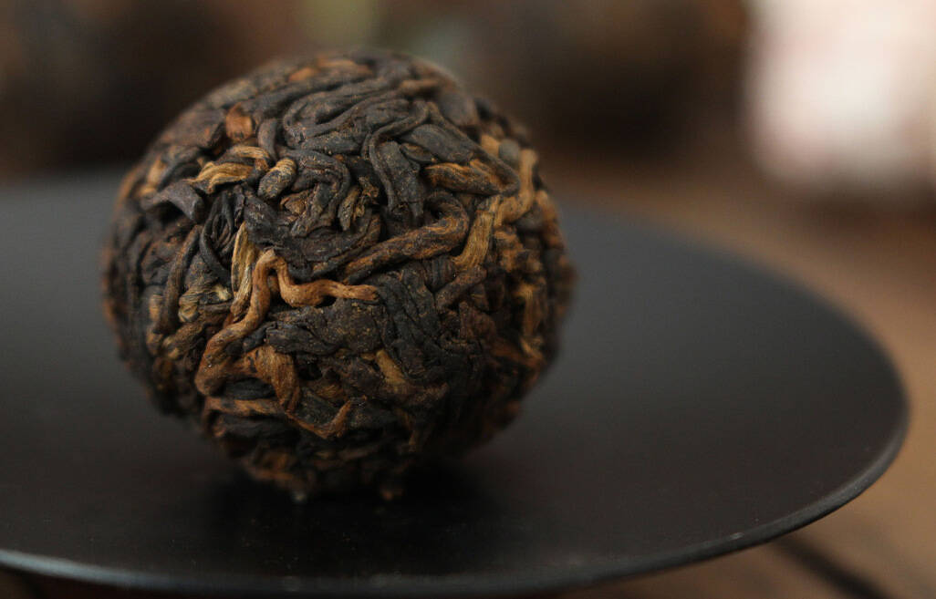 陈年普洱功效多，喝普洱茶有哪些
