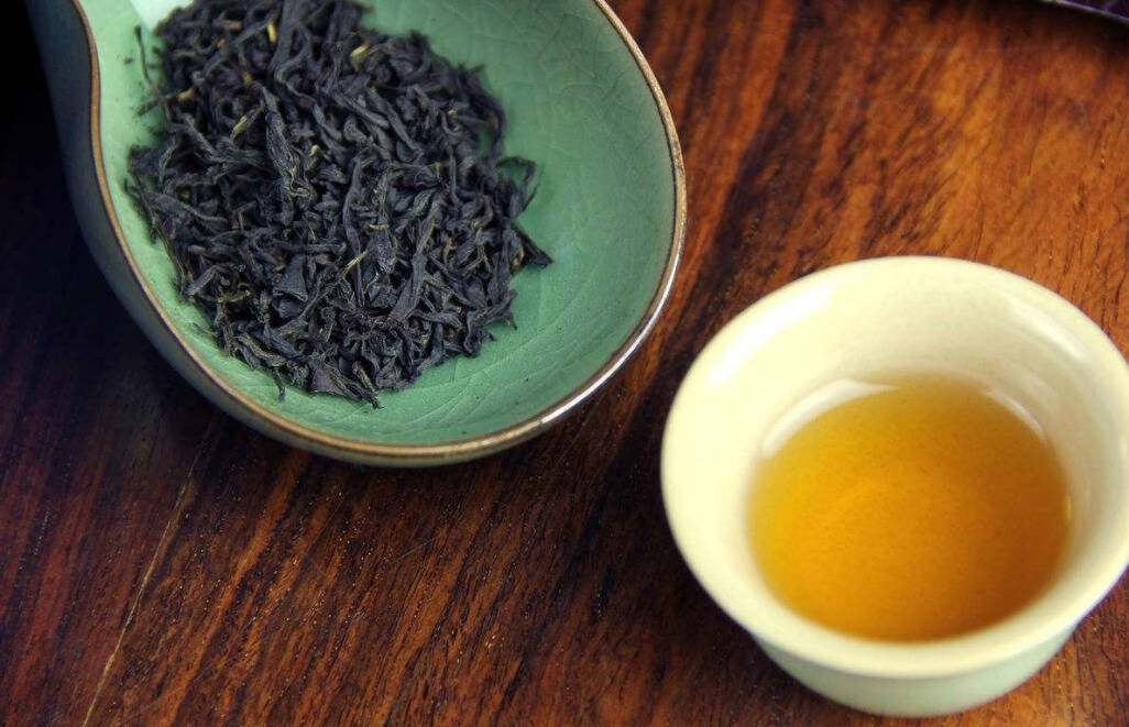 新茶与陈茶哪个更好喝？陈茶和新