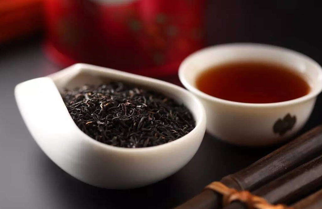 绿茶、红茶、黄茶、黑茶、青茶、