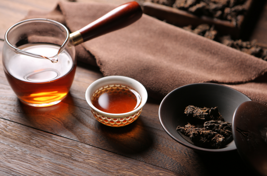 茶叶的原产地在中国，我国的茶叶产量堪称世界之最，饮