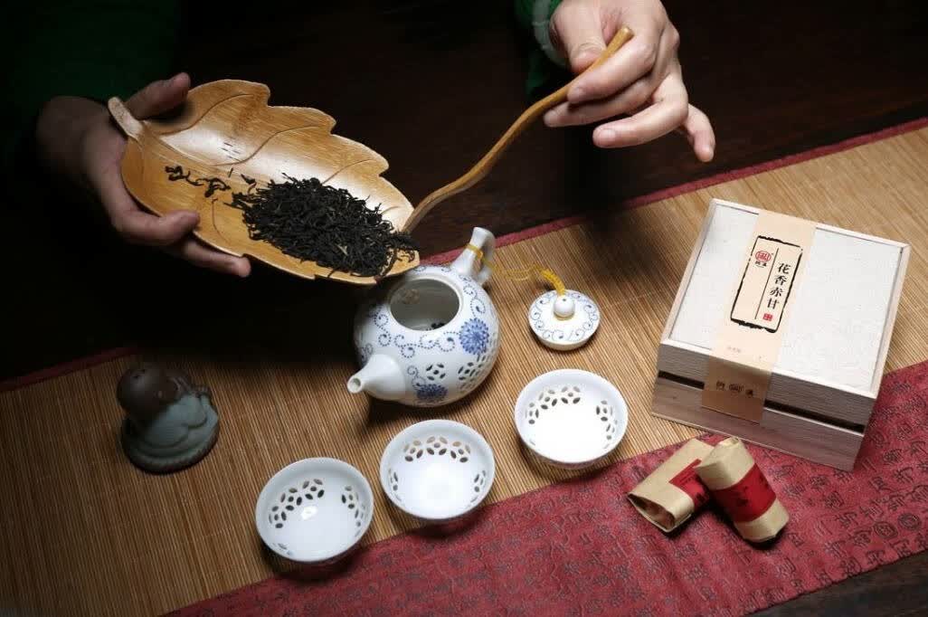 为什么感觉便宜的茶浓一点,贵的