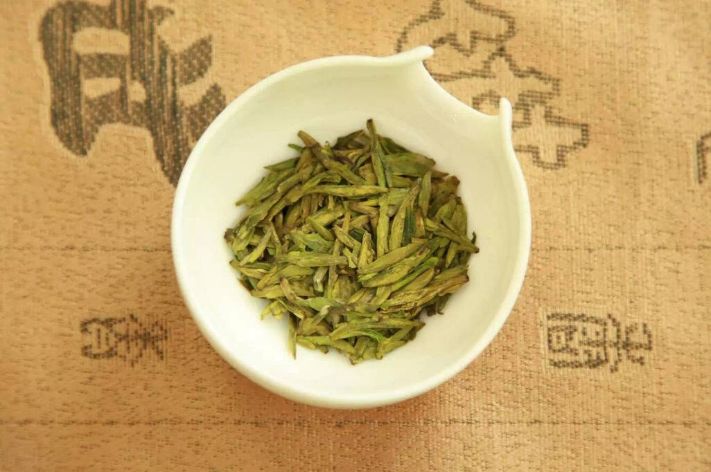 从口感上，不同茶的茶性不同，需