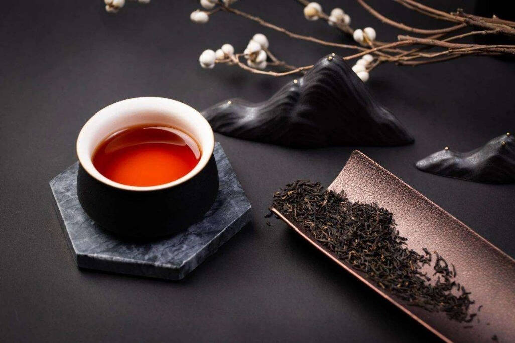 普洱茶和红茶都属于发酵茶，还存