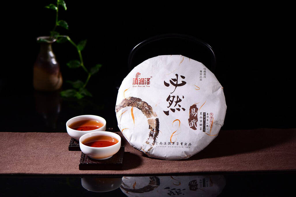普洱茶分生普熟普，还分新茶老茶