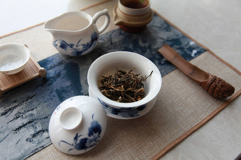 人到中年，喝茶也该讲究一点了！