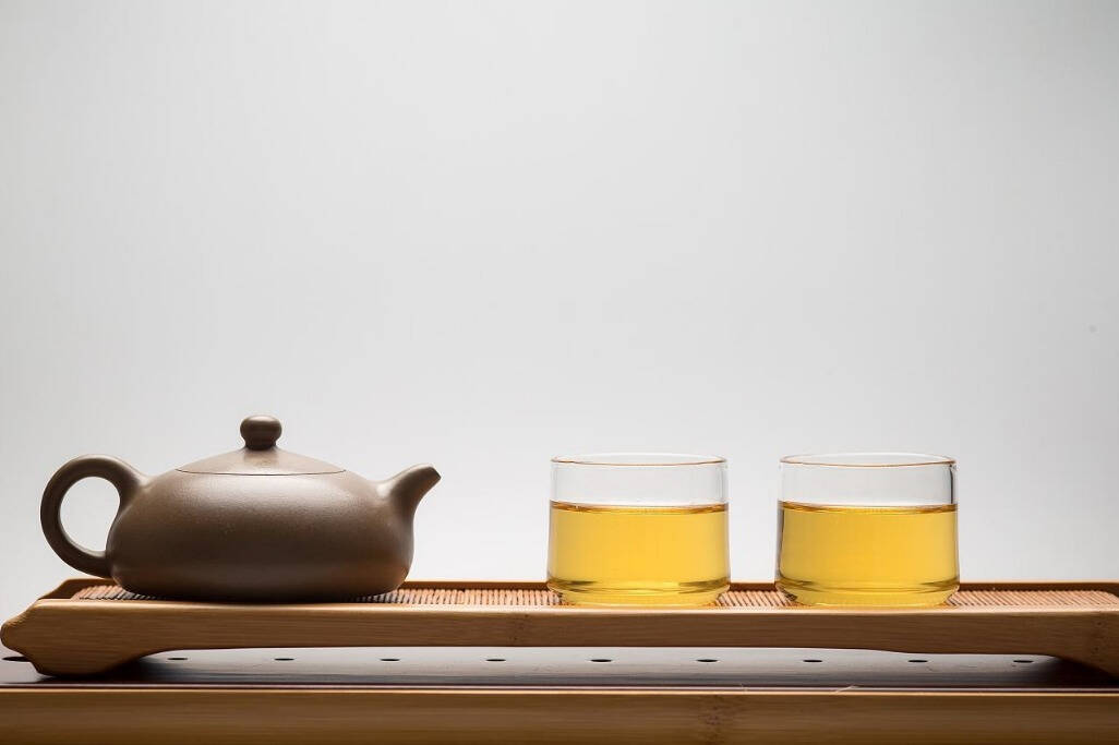 普洱茶味苦性刻，解油腻牛羊毒—