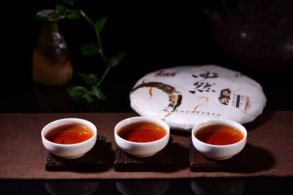 茶是中国人在日常生活中不可缺少