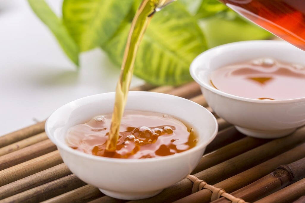 白茶无需在冷藏条件储存，同时也
