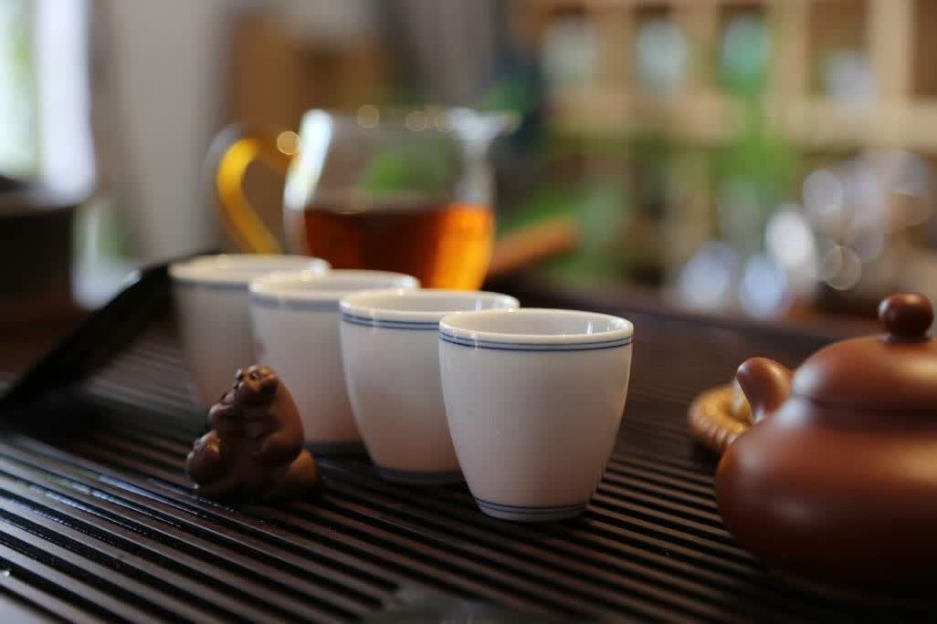 为什么感觉便宜的茶浓一点,贵的